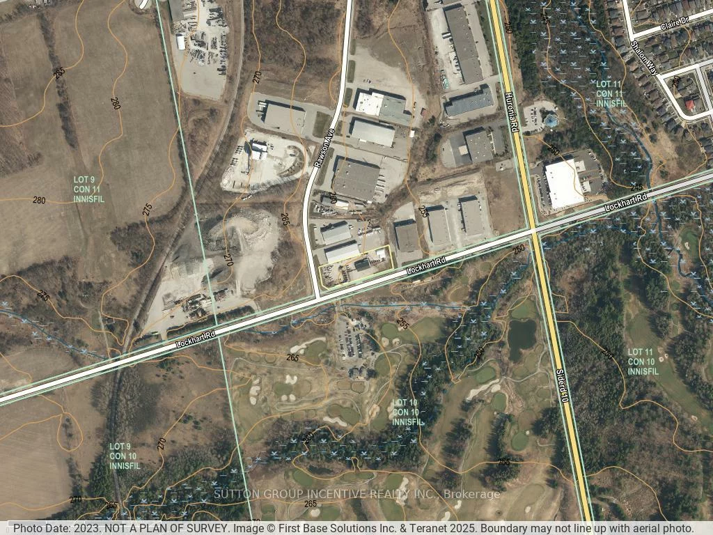 218, Lockhart, 400 East, Barrie