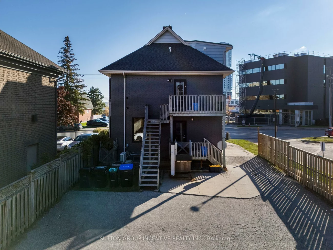 18, Worsley, City Centre, Barrie