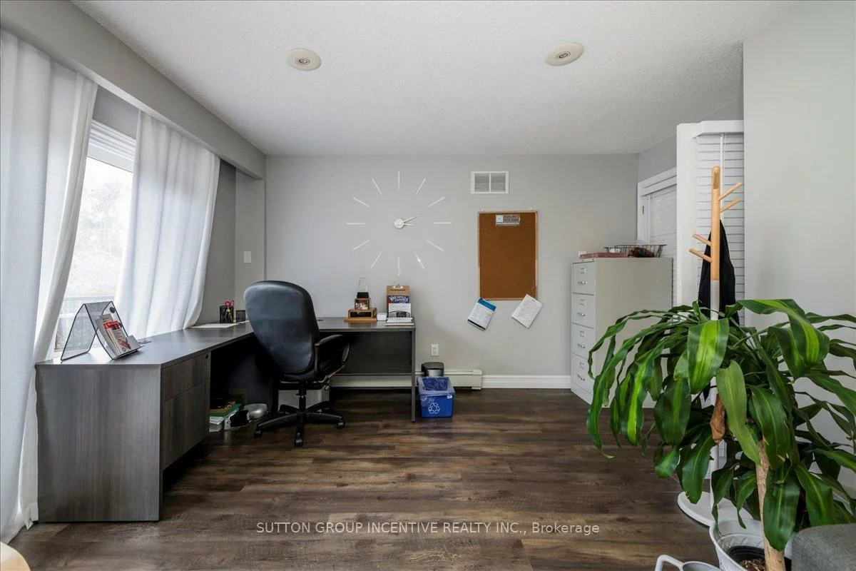 381-387, Mapleview, Holly, Barrie