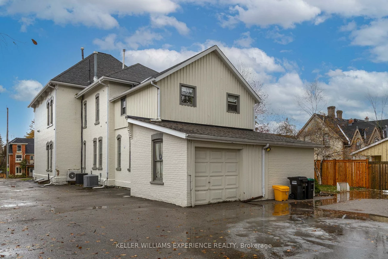 72, High, Queen's Park, Barrie