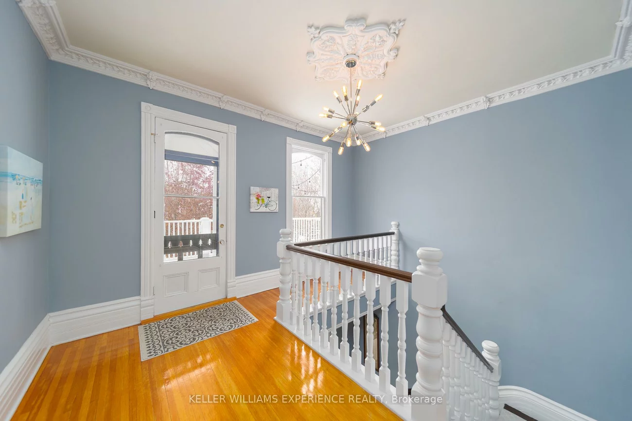 72, High, Queen's Park, Barrie