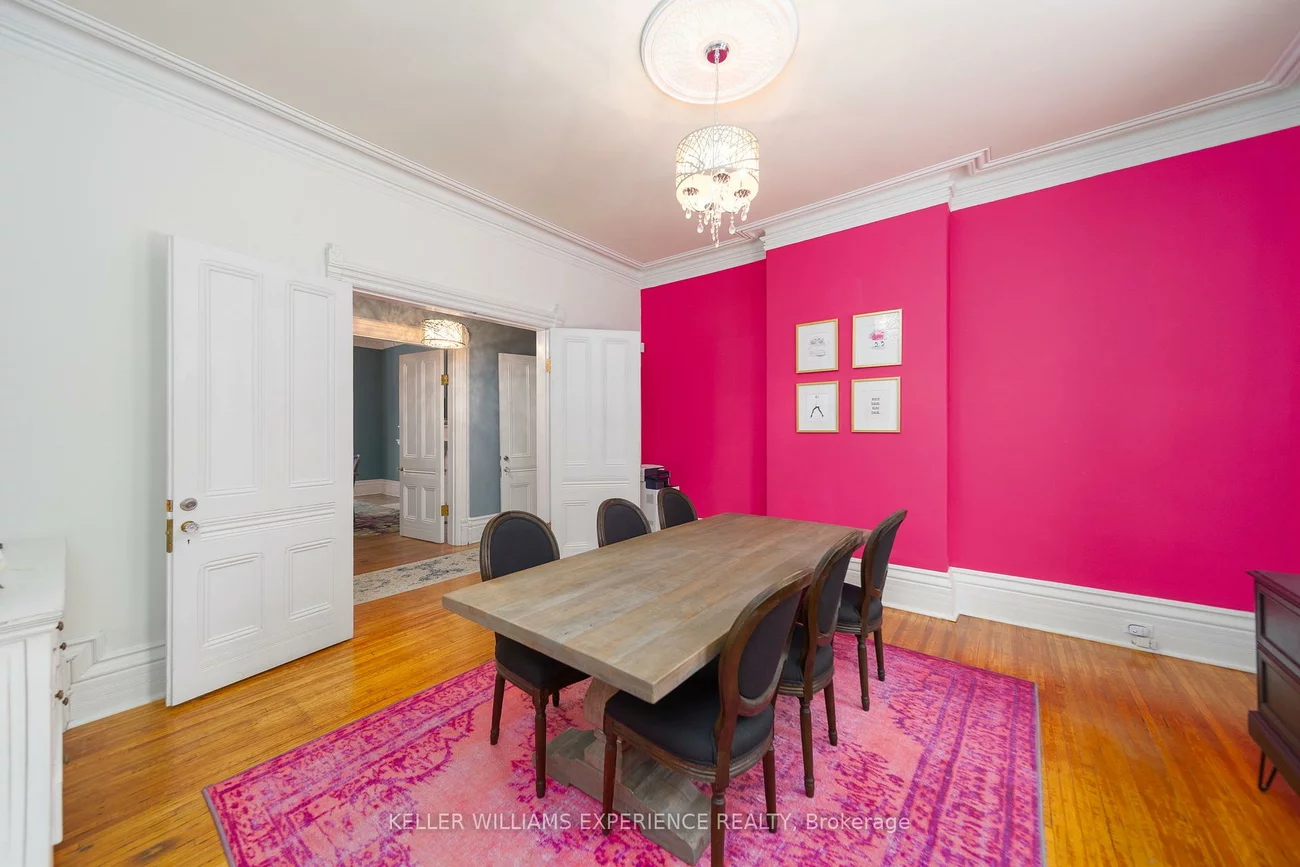 72, High, Queen's Park, Barrie