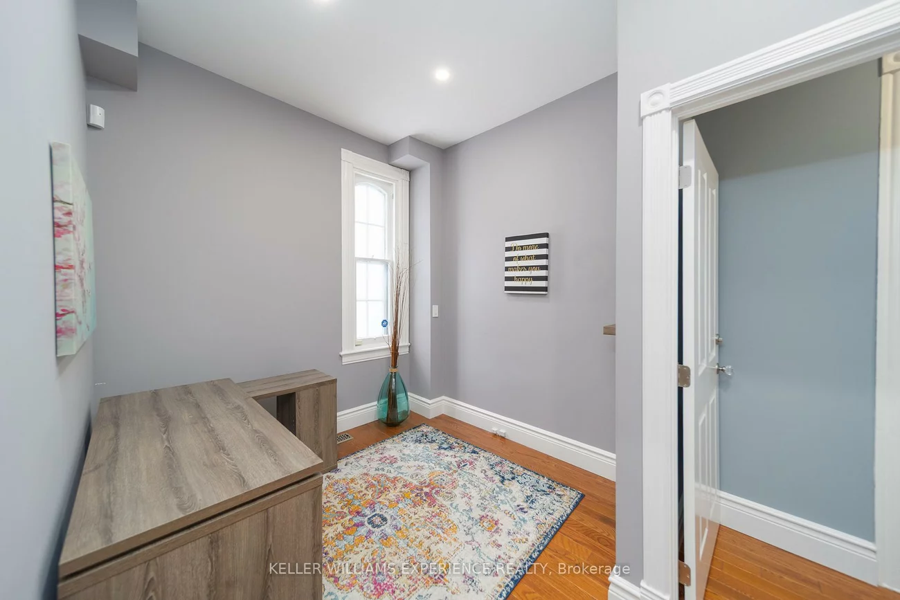 72, High, Queen's Park, Barrie