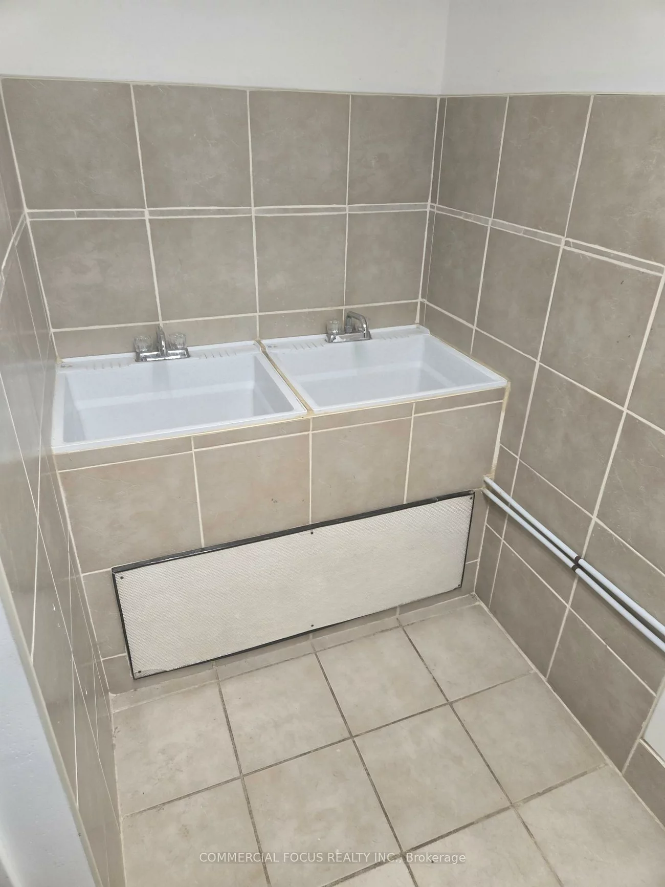 19, Dunlop, City Centre, Barrie