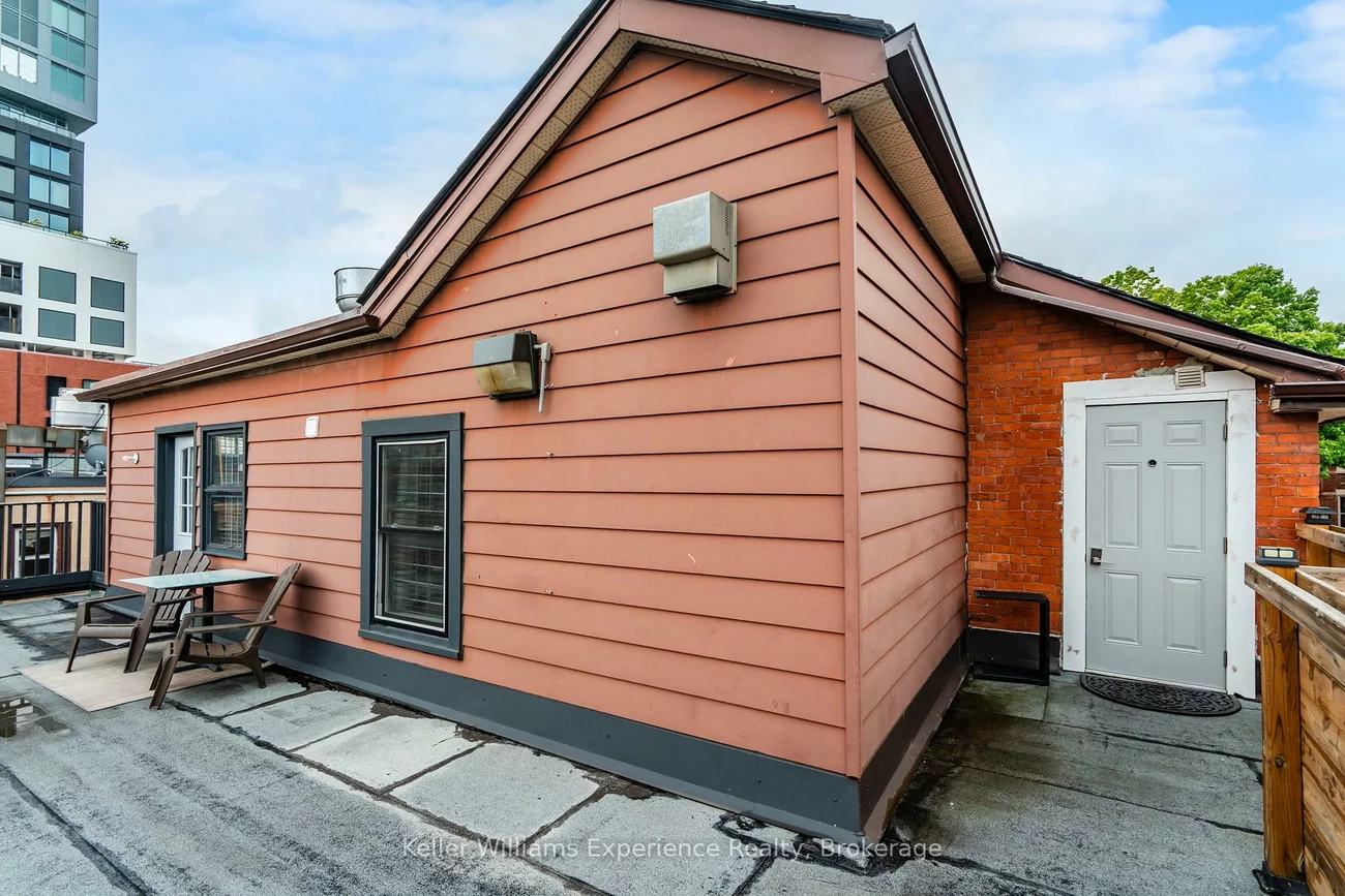 49, Mary, City Centre, Barrie