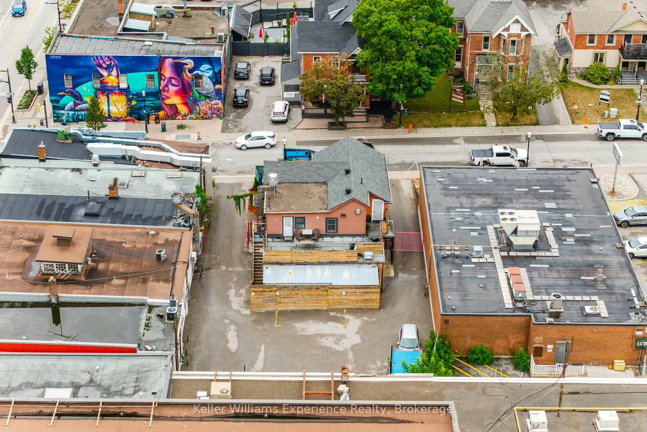 49, Mary, City Centre, Barrie