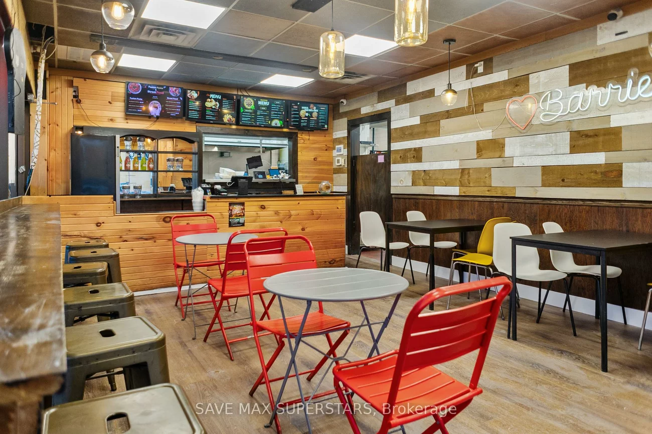 353, Duckworth, Grove East, Barrie