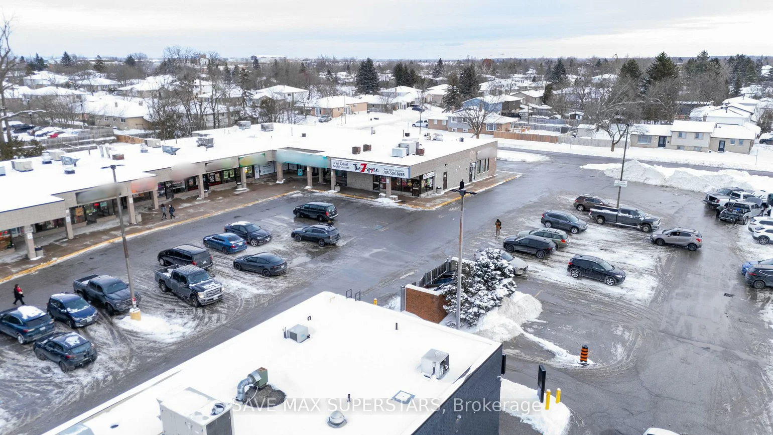 353, Duckworth, Grove East, Barrie