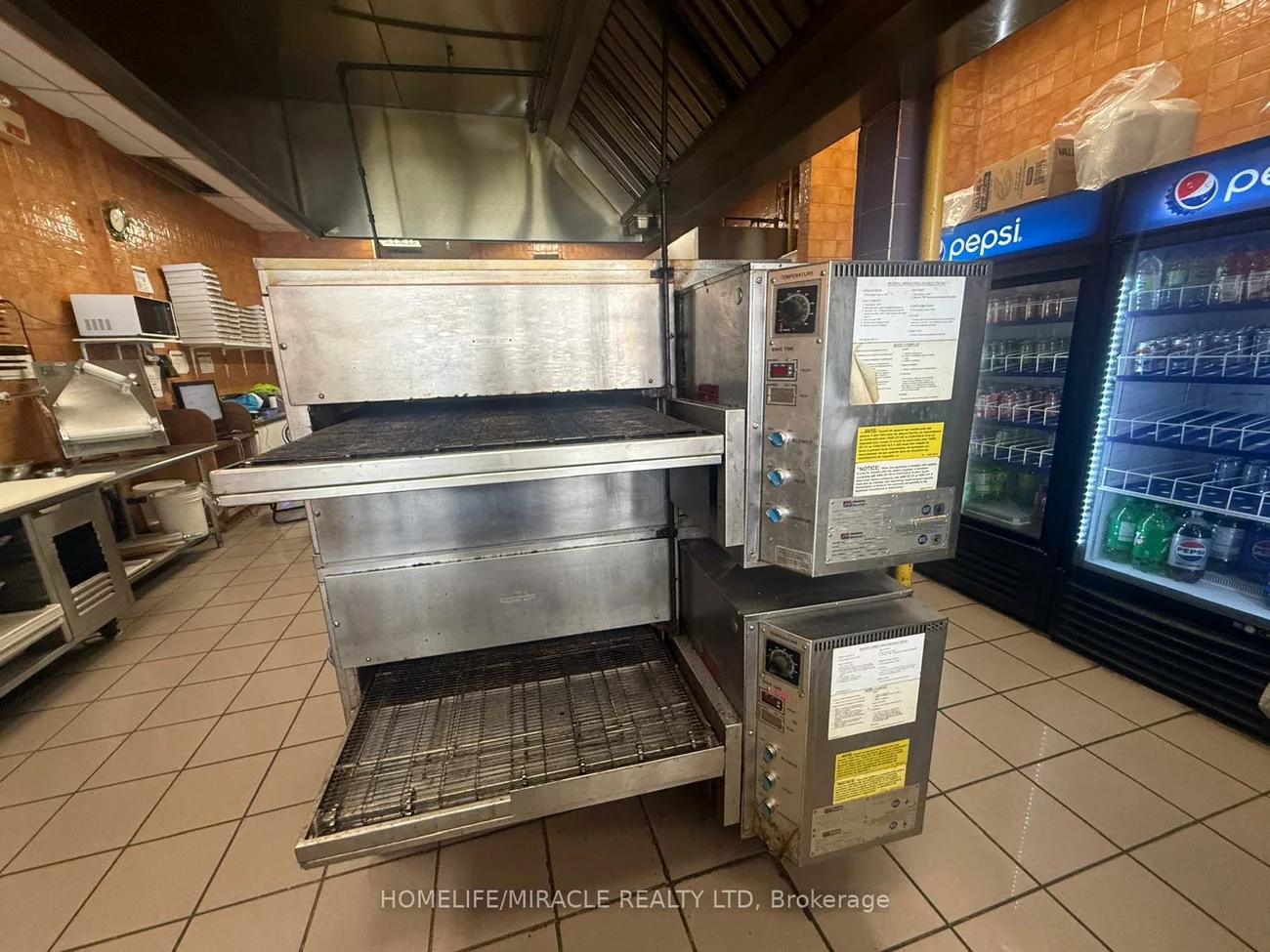 7, Anne, Queen's Park, Barrie