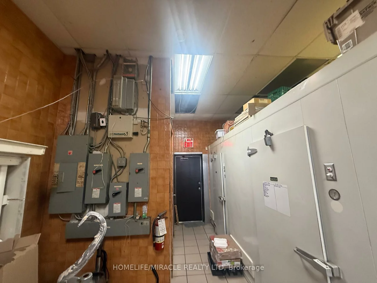 7, Anne, Queen's Park, Barrie