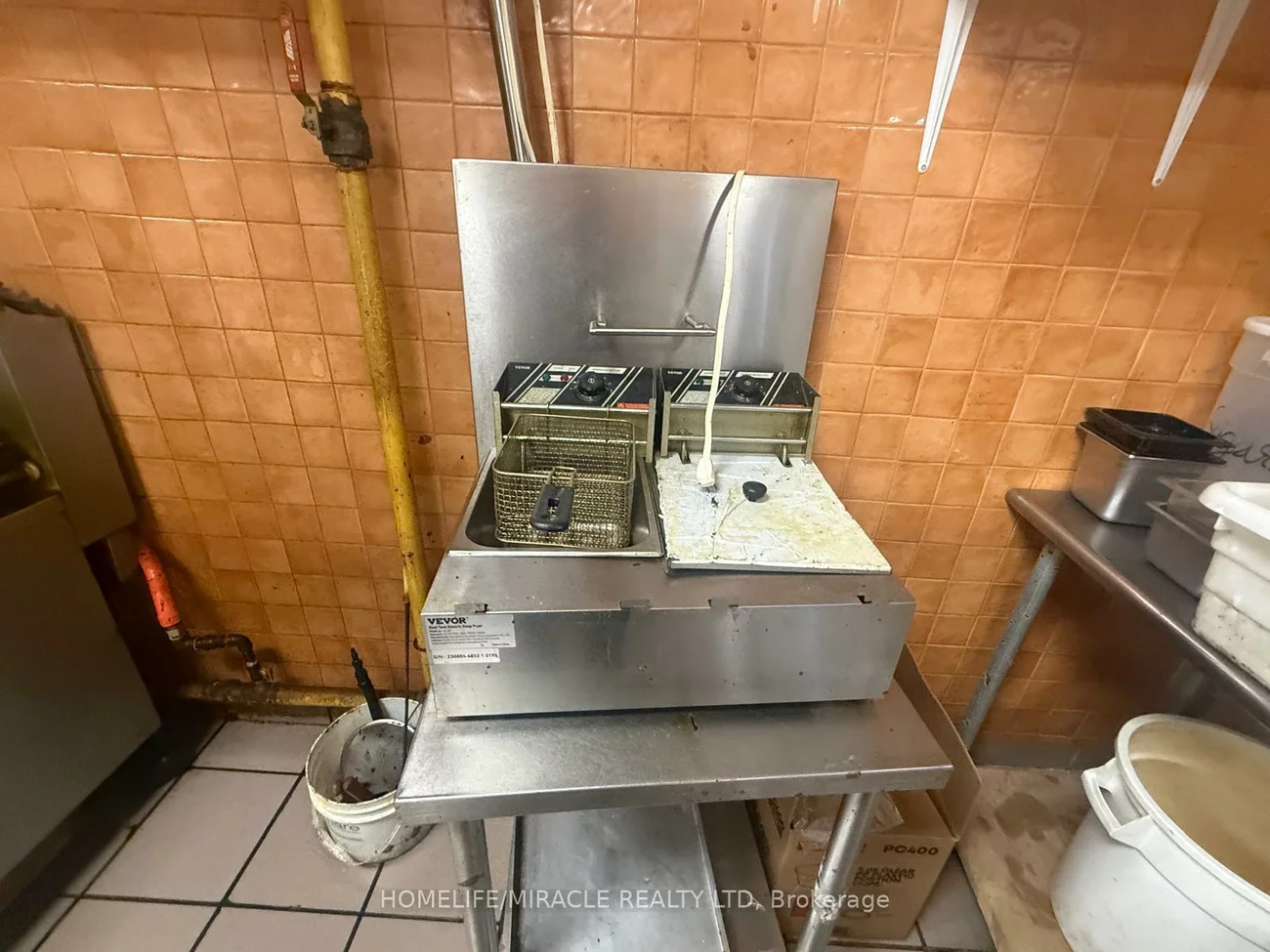 7, Anne, Queen's Park, Barrie