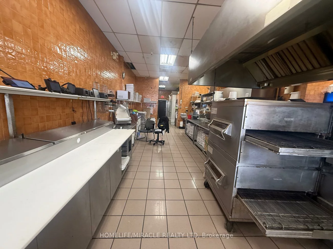 7, Anne, Queen's Park, Barrie