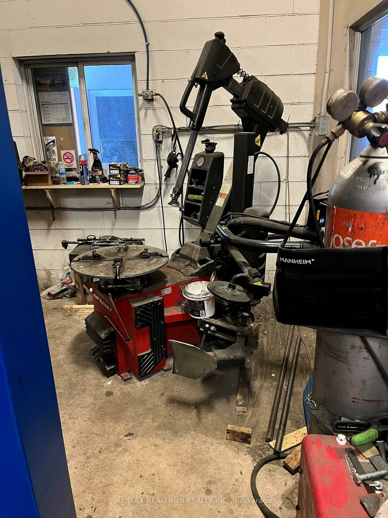 31, Saunders, 400 East, Barrie