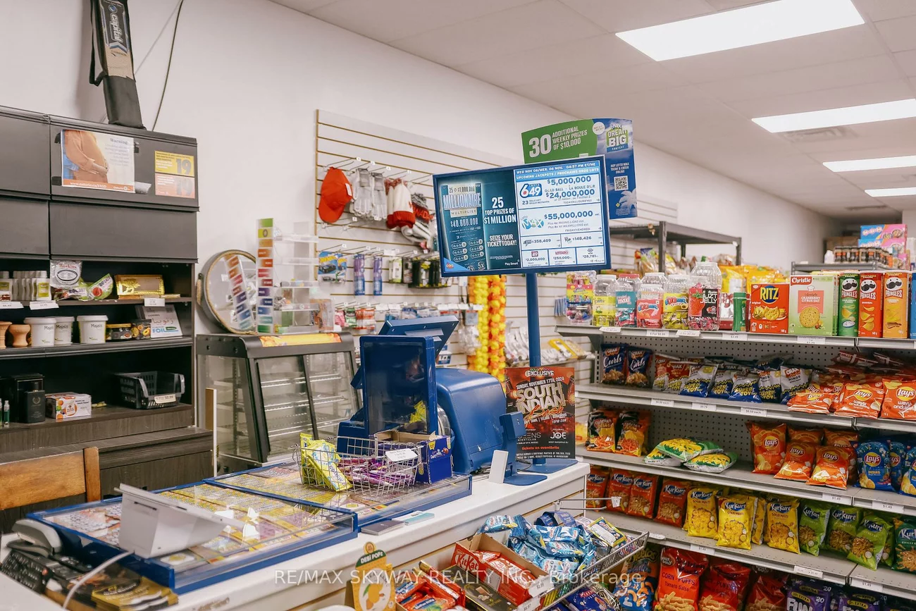 221, Cundles, Cundles East, Barrie