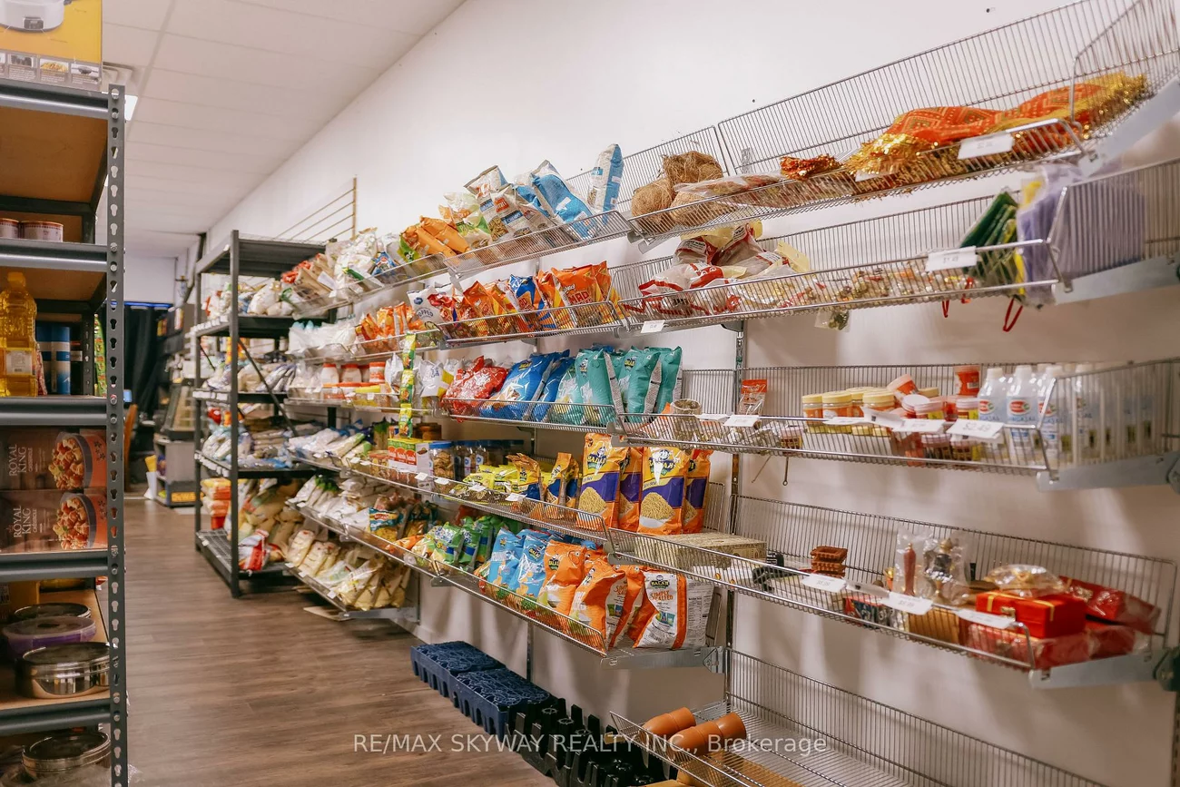 221, Cundles, Cundles East, Barrie