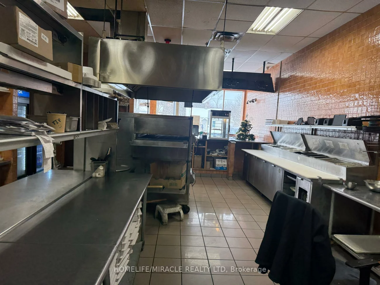 7, Anne, Queen's Park, Barrie