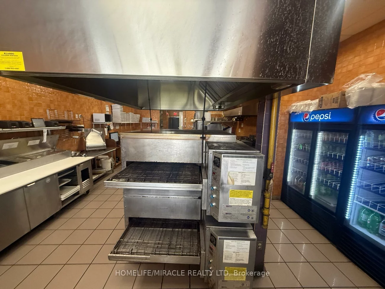 7, Anne, Queen's Park, Barrie