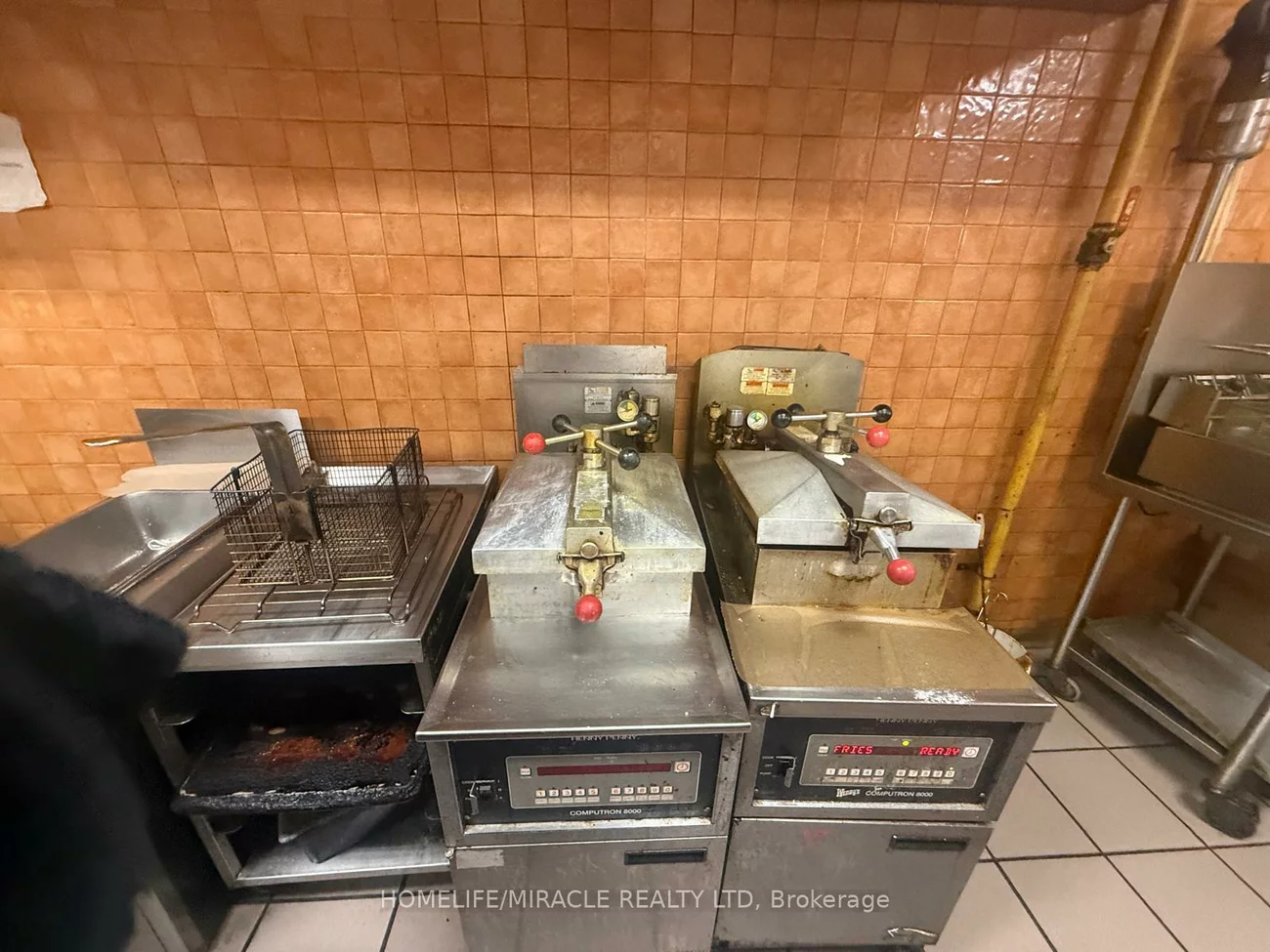 7, Anne, Queen's Park, Barrie