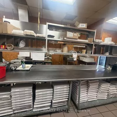 7, Anne, Queen's Park, Barrie