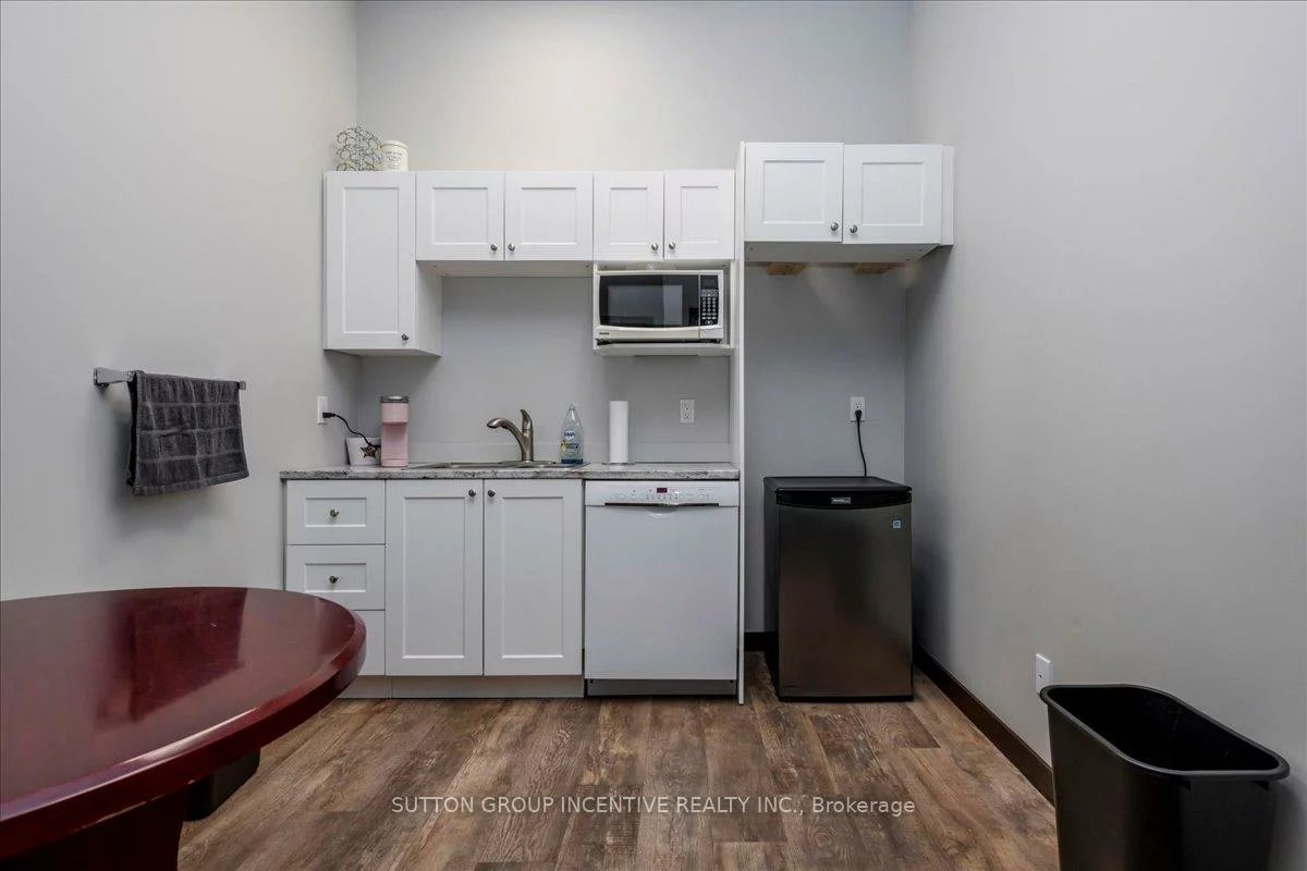 11, Patterson, 400 North, Barrie