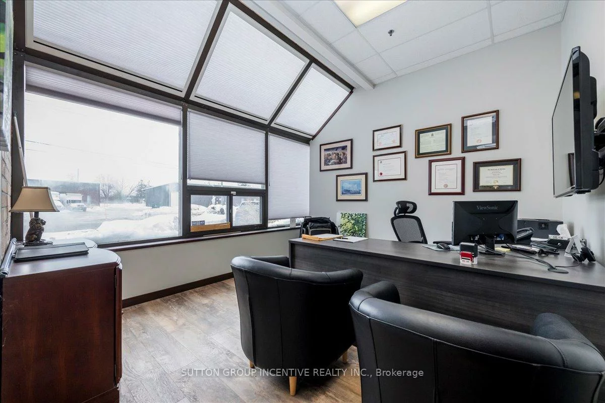 11, Patterson, 400 North, Barrie