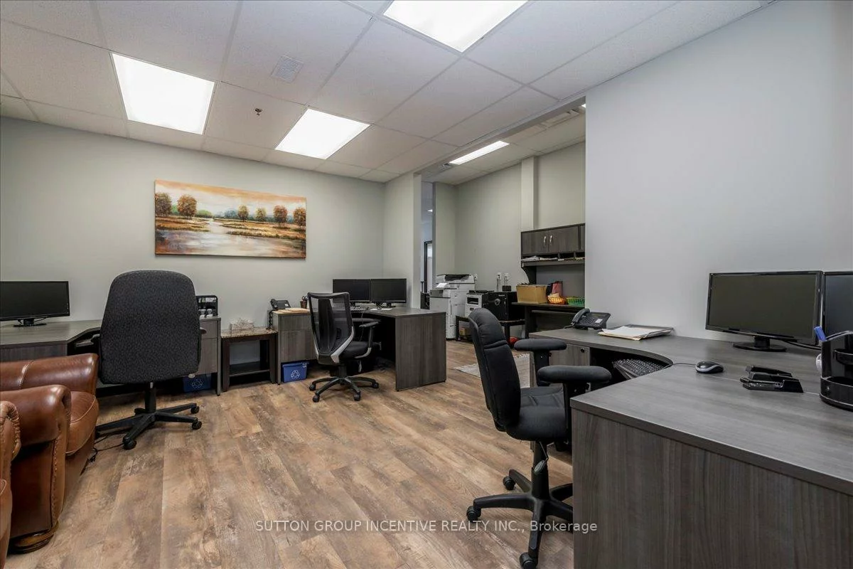 11, Patterson, 400 North, Barrie