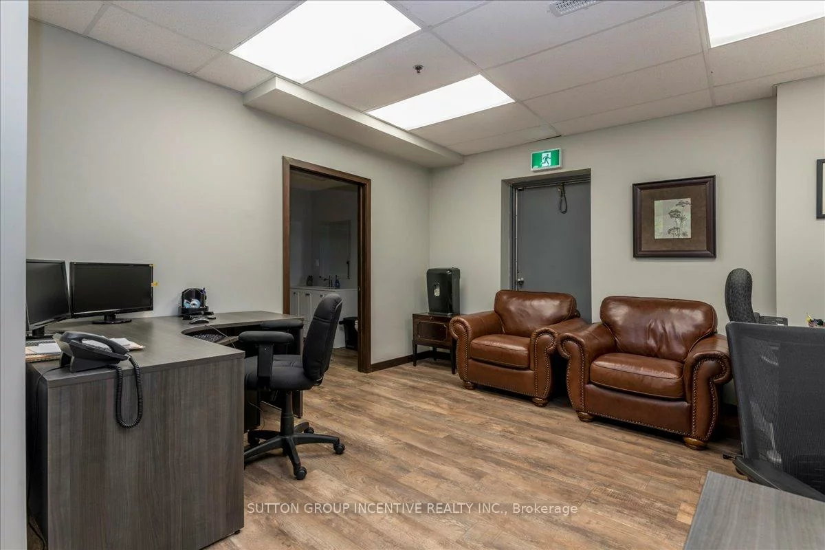 11, Patterson, 400 North, Barrie