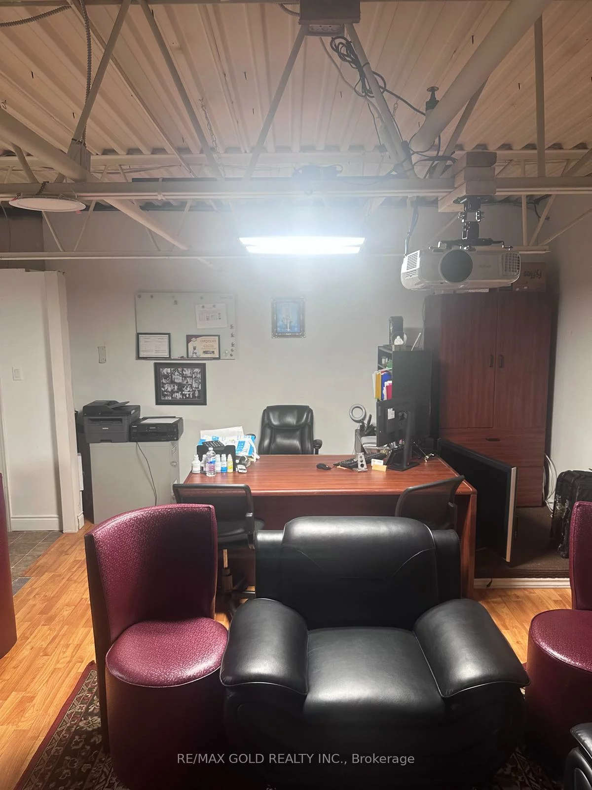 25, SAUNDERS, 400 East, Barrie