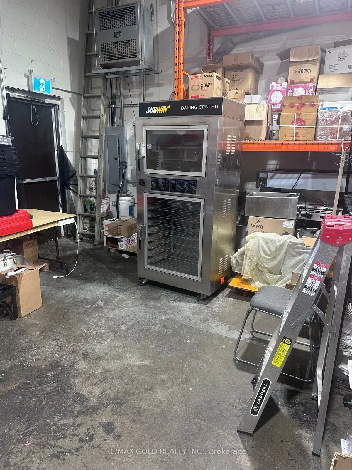 25, SAUNDERS, 400 East, Barrie