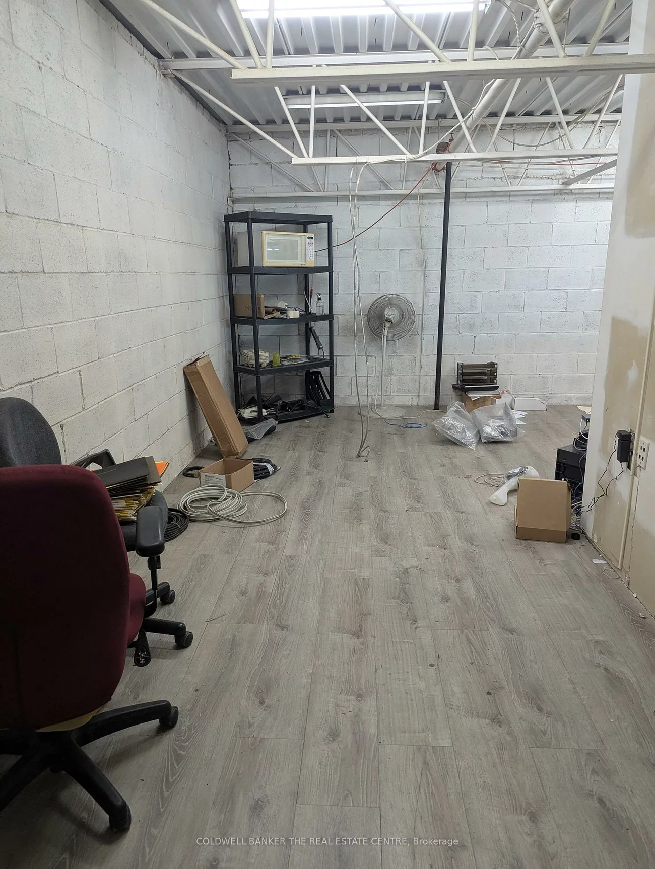 25, Saunders, 400 East, Barrie