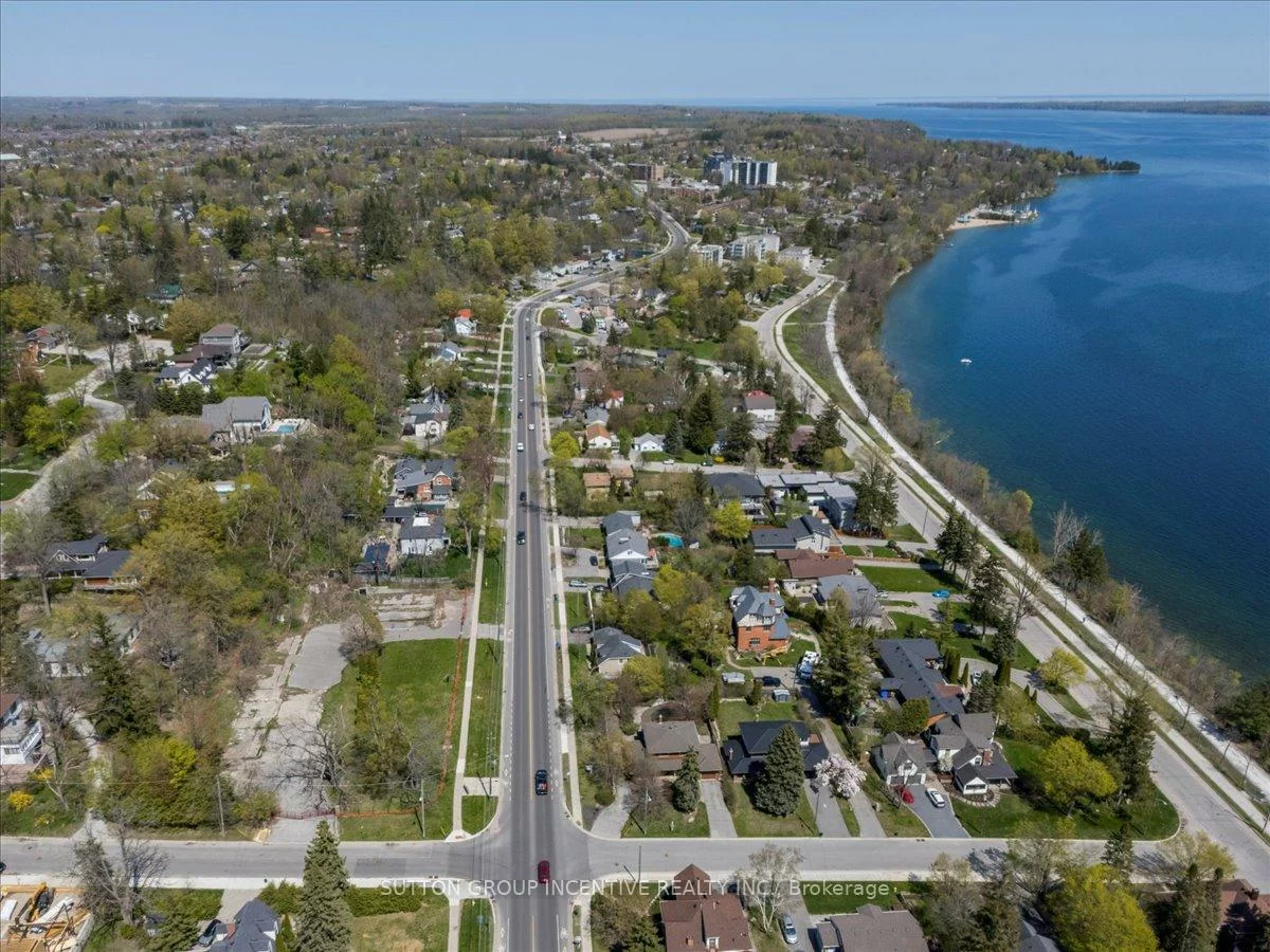 114, Blake, North Shore, Barrie