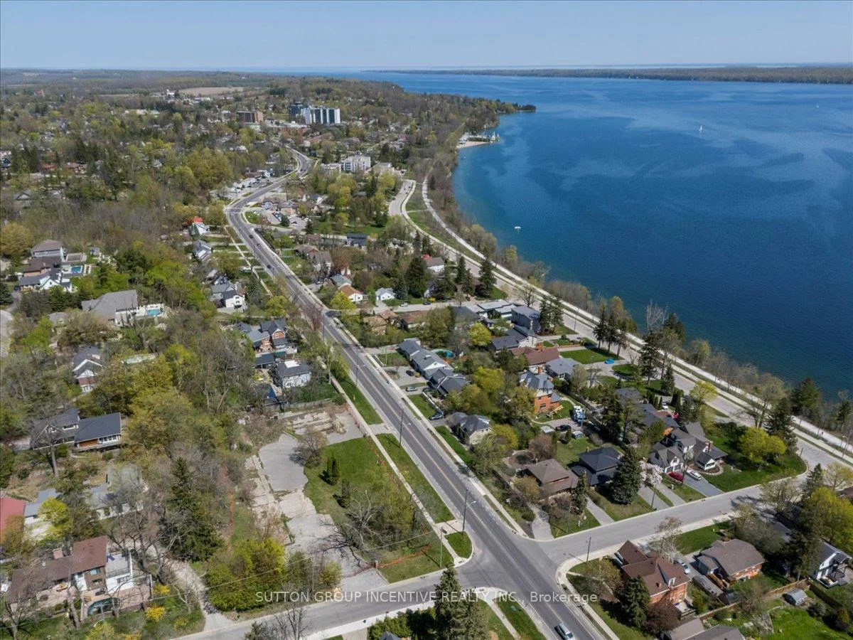 114, Blake, North Shore, Barrie