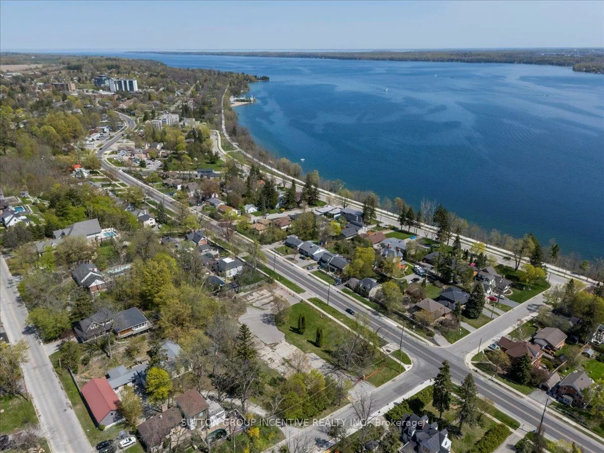 114, Blake, North Shore, Barrie