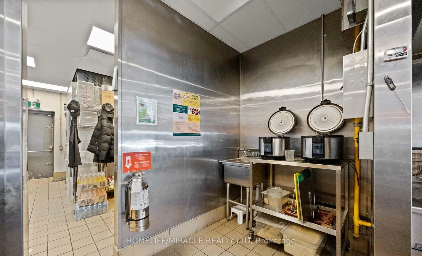 353, Duckworth, Grove East, Barrie