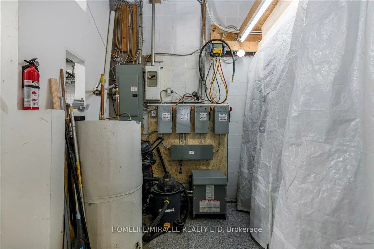 5, Bell Farm, Wellington, Barrie