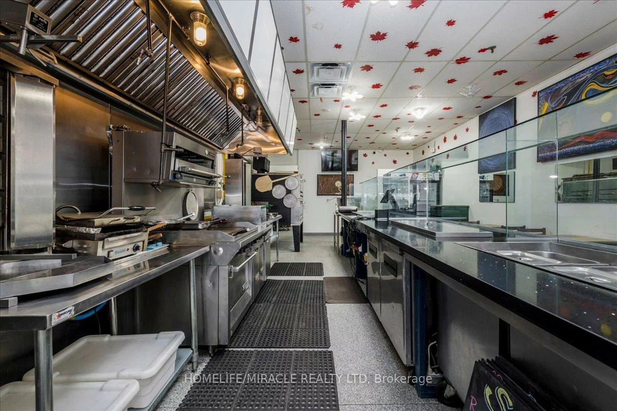 5, Bell Farm, Wellington, Barrie