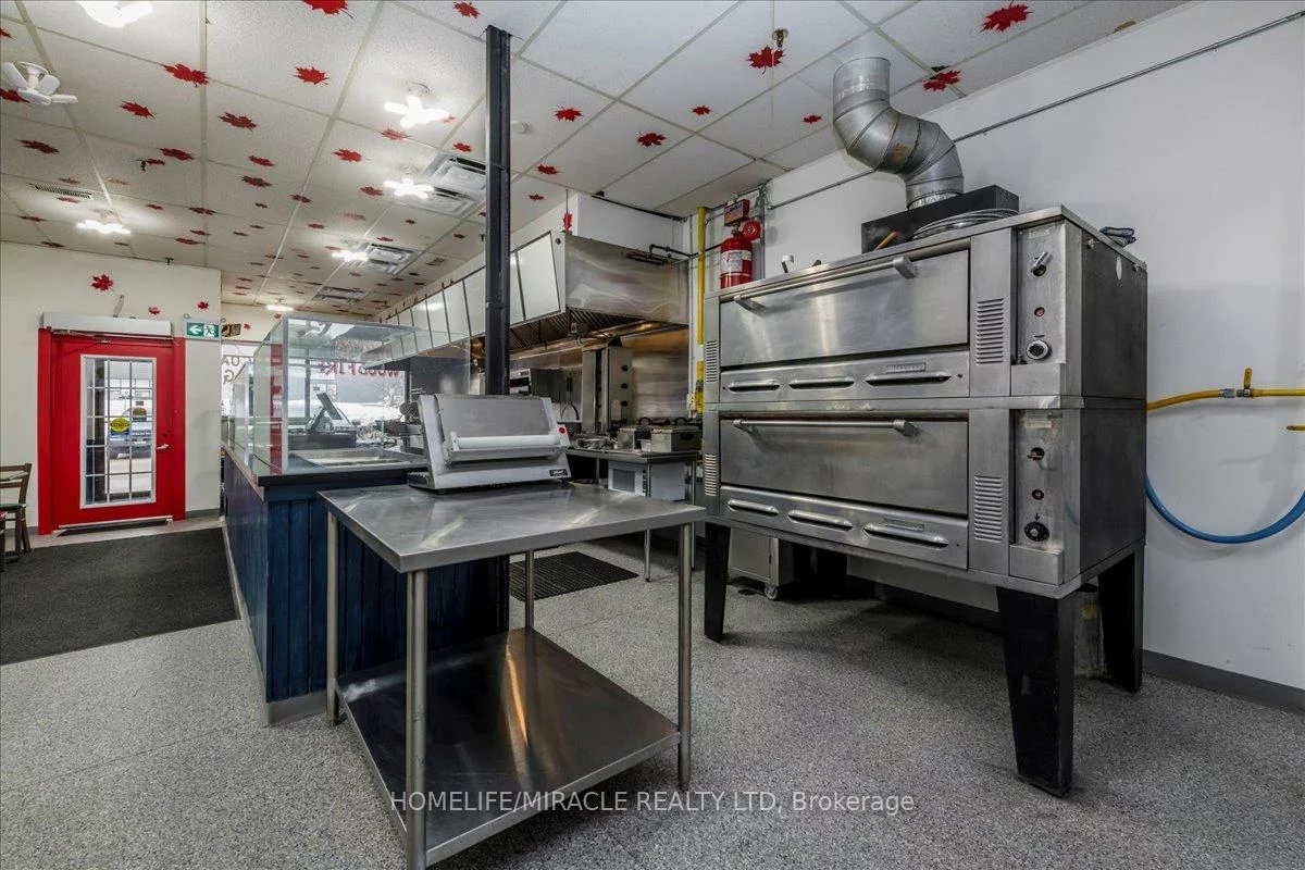 5, Bell Farm, Wellington, Barrie