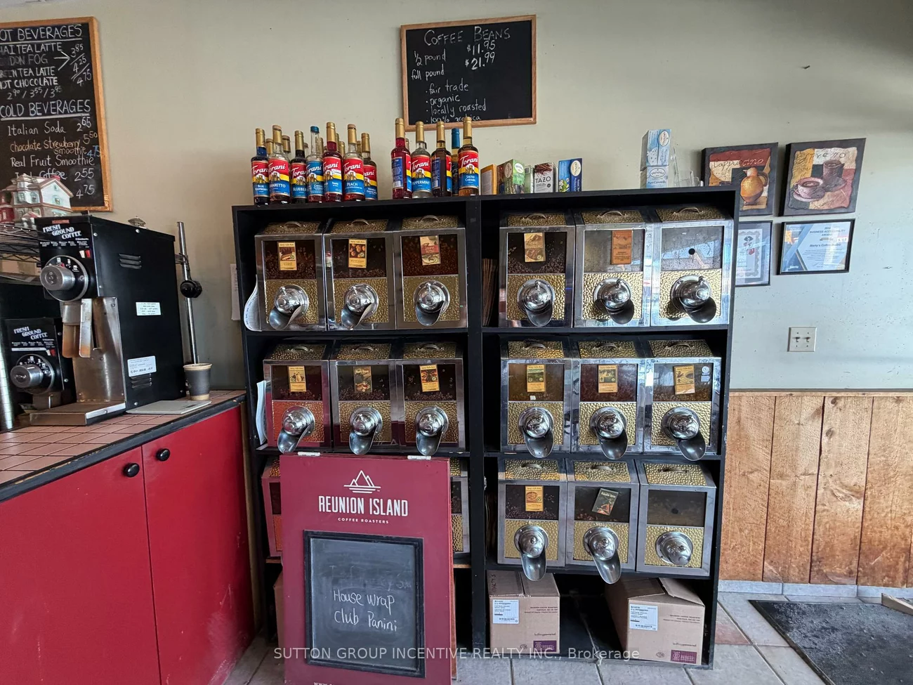 221, Cundles, Cundles East, Barrie