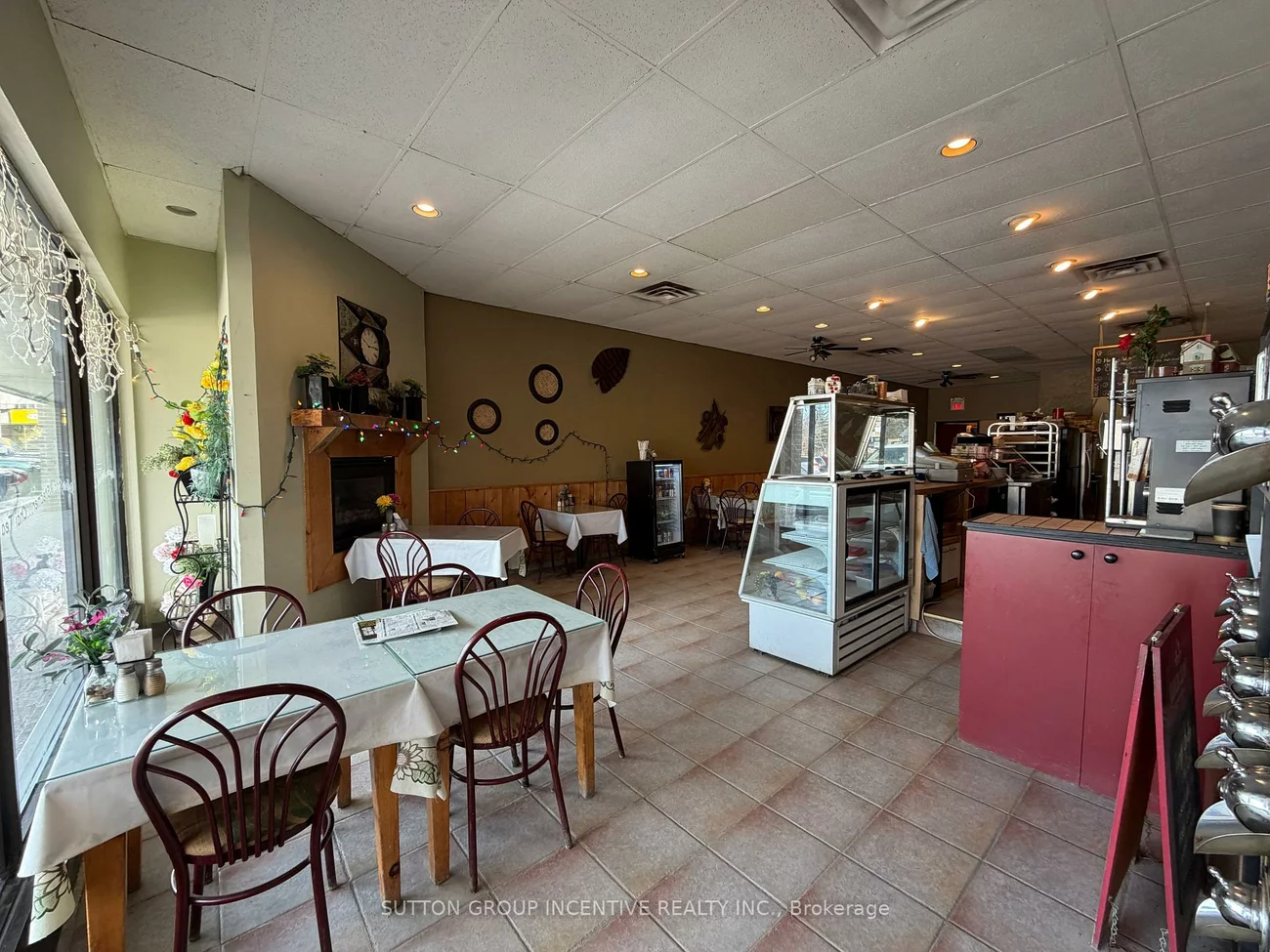 221, Cundles, Cundles East, Barrie