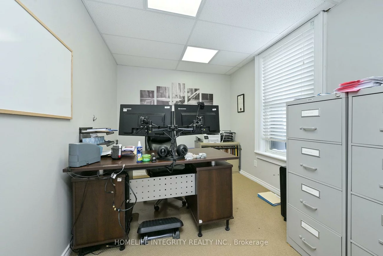 25, BERCZY, Codrington, Barrie