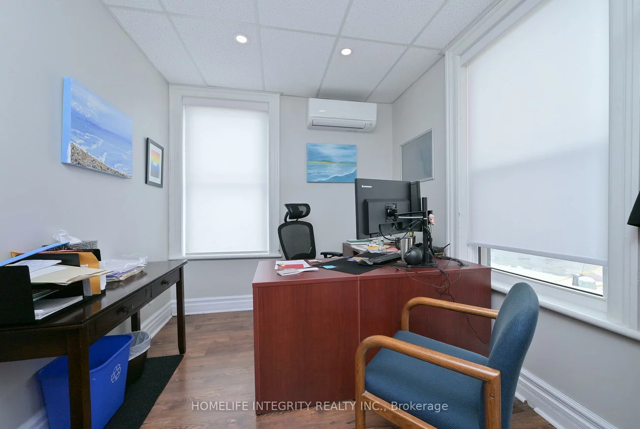 25, BERCZY, Codrington, Barrie