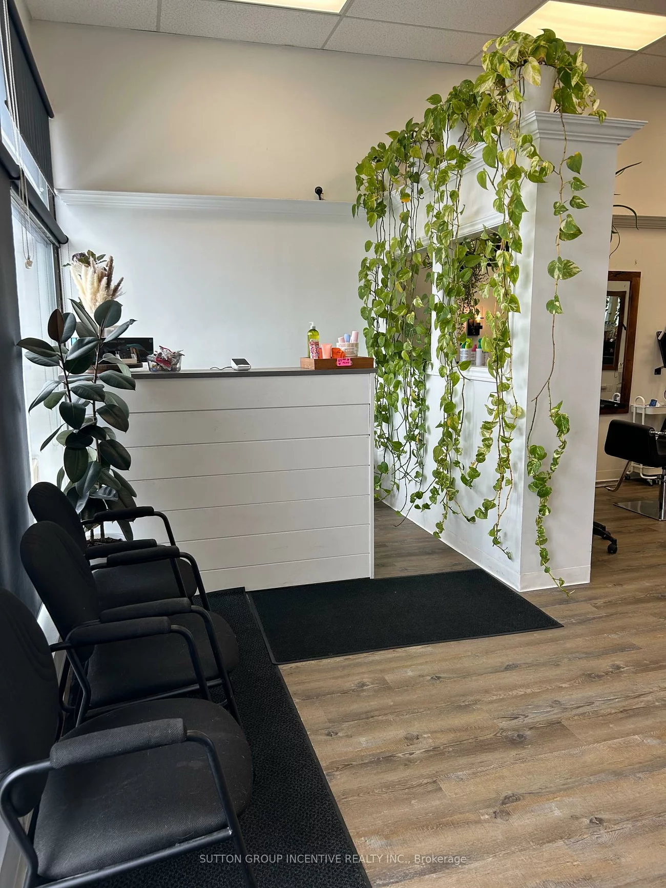 34, Cedar Pointe, 400 North, Barrie