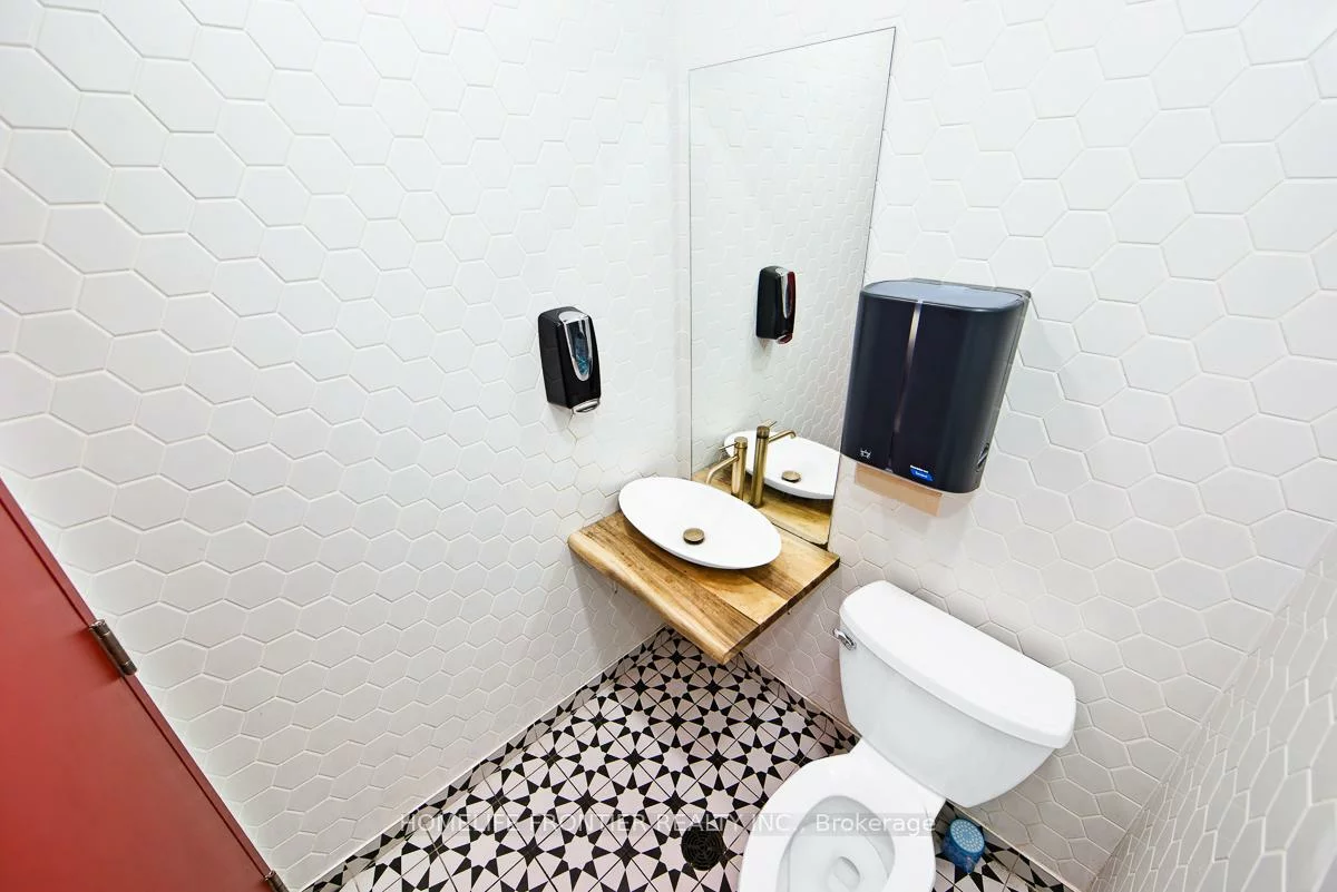 642, Yonge, Painswick South, Barrie