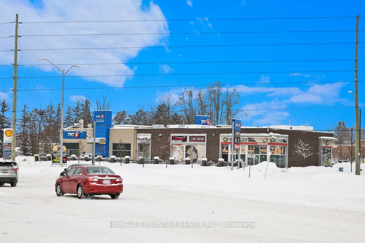 642, Yonge, Painswick South, Barrie