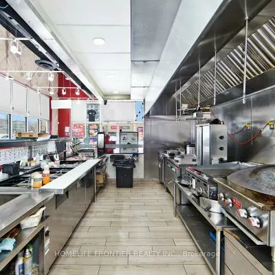 642, Yonge, Painswick South, Barrie