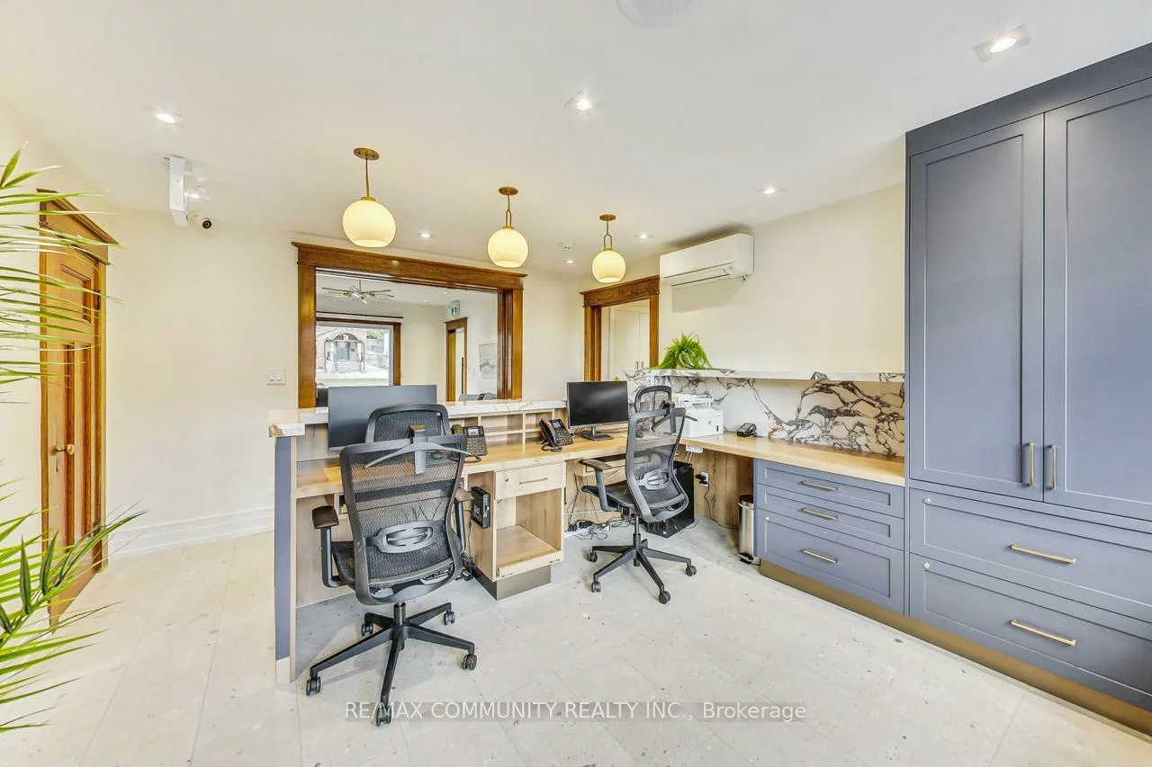 123, Collier, City Centre, Barrie