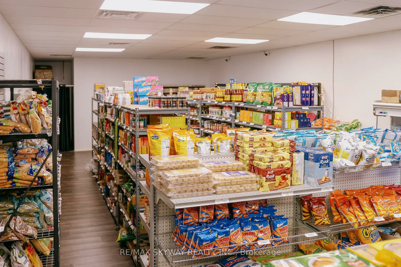 221, Cundles, Cundles East, Barrie