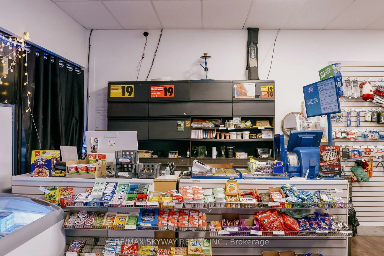 221, Cundles, Cundles East, Barrie