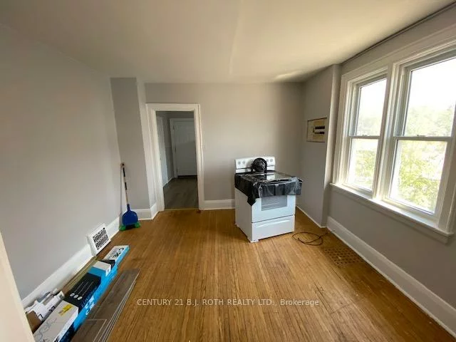 156, Dunlop, City Centre, Barrie