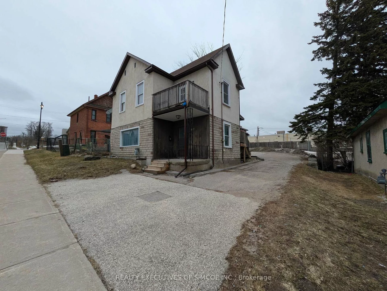 87, MAPLE, City Centre, Barrie